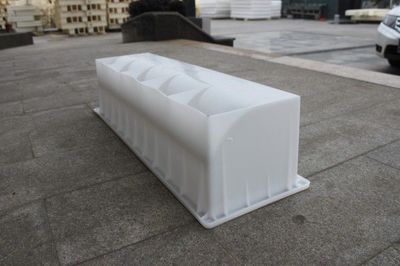 浙江嘉興麗臣廠家定制R15打孔圓弧側(cè)石塑料模具 - 麗城 - 九正(中國建材第一網(wǎng))